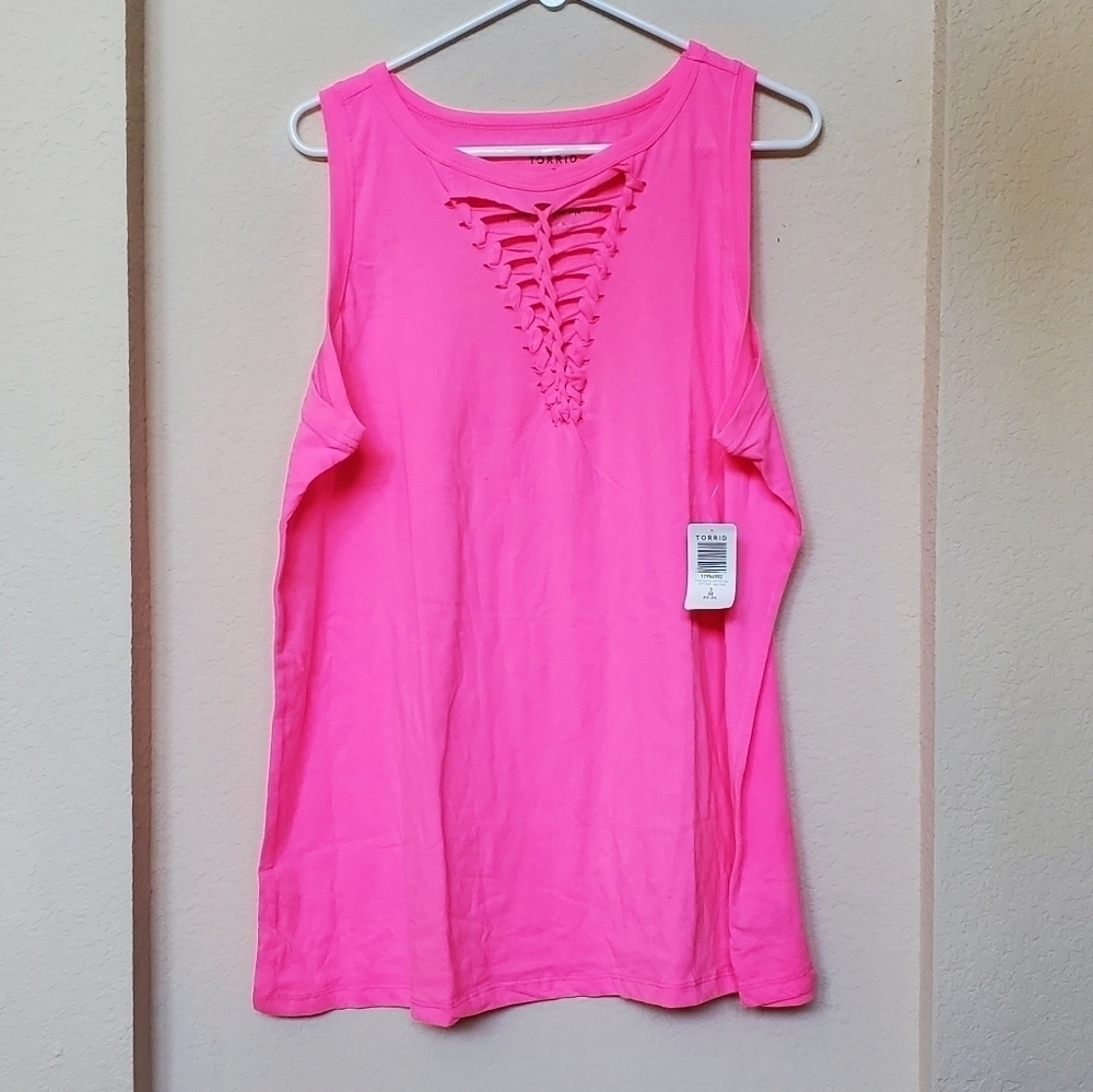 Torrid Women's Hot Pink tank top Size 3X